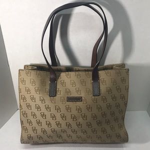 Perfect Dooney & Bourke Shoulder Bag Tote